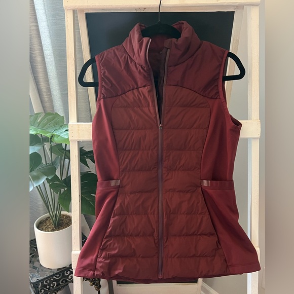 Lululemon Down for It All 700-Fill Vest - Picture 6 of 7